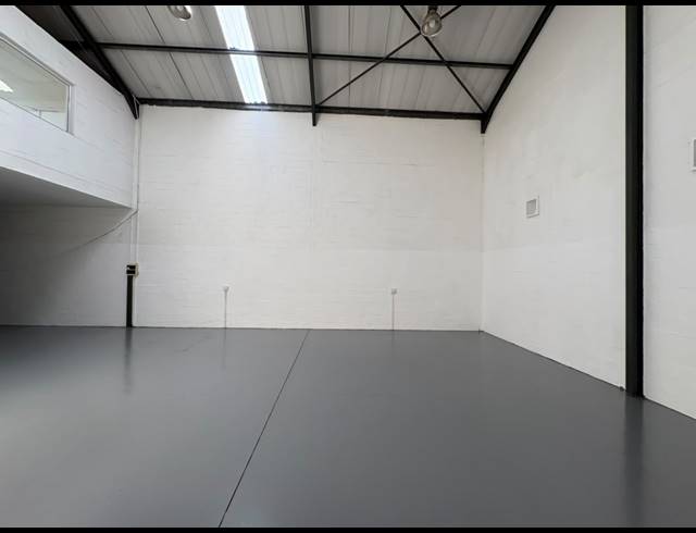 200M² WAREHOUSE TO LET IN ASLA PARK